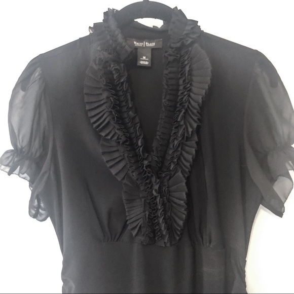 NWOT WHBM Short sleeve ruffled blouse size M - Picture 2 of 6